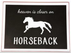 Tekstbord 156 Tekstbord: Heaven is closer on horseback EM7180
